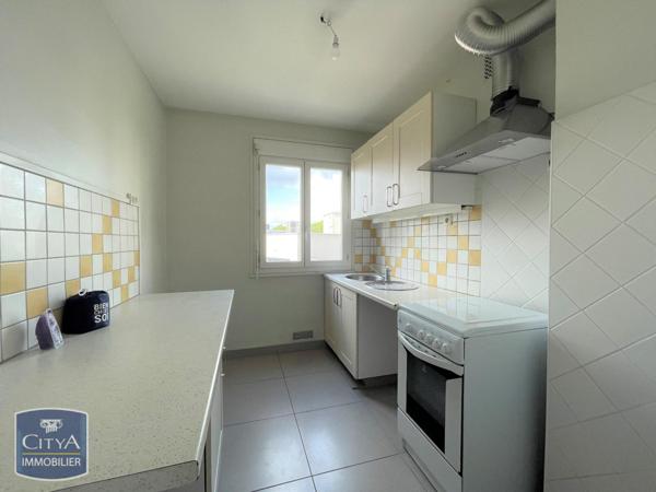 Appartement à louer 3 pièces 64.21m² Tours (37000)