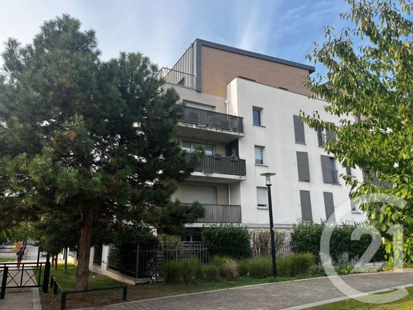 Appartement F4 à vendre  4 pièces - 84,35 m2 TRAPPES - 78