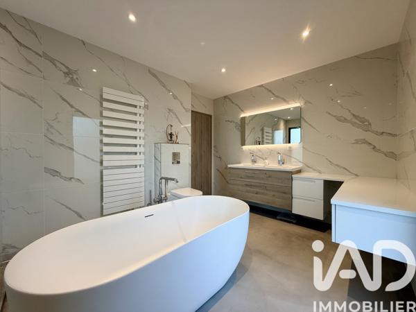 Maison à vendre 6 pièces 177 m² Solliès-Toucas