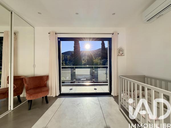 Maison à vendre 6 pièces 177 m² Solliès-Toucas