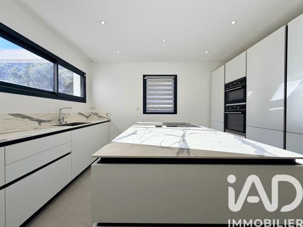 Maison à vendre 6 pièces 177 m² Solliès-Toucas