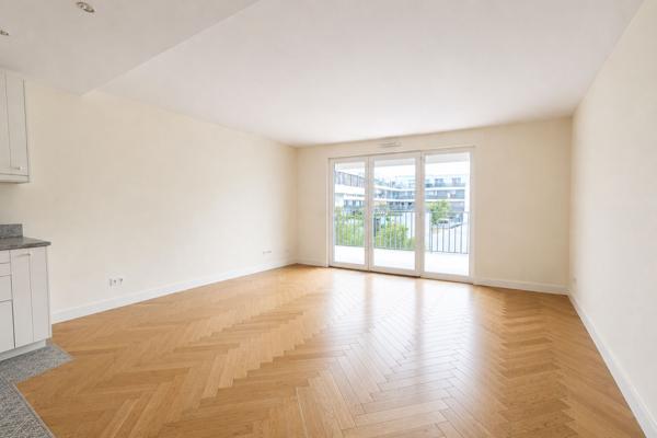 NANTERRE Appartement familial 4 pièces avec balcon