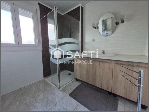 Maison de Village libre sur 3 faces