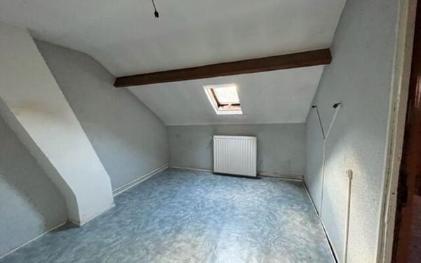 Maison à vendre    5 pièces •  Laon