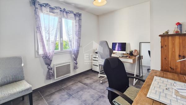 CHATEAURENARD - Maison récente proche centre ville