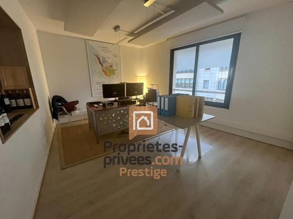 BUREAUX- Bordeaux- Caudéran - parc Bordelais - parking - 90 m2