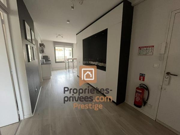 BUREAUX- Bordeaux- Caudéran - parc Bordelais - parking - 90 m2