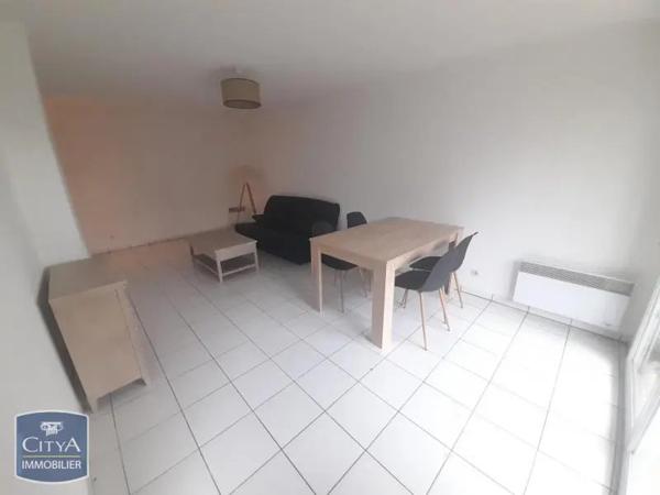 Appartement à louer 2 pièces 47.08m²