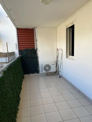 Appartement à vendre T3 meublé à SAINTE CLOTILDE (974)