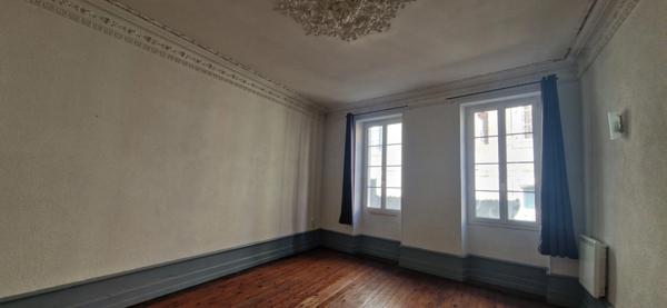 Immeuble de rapport 305m² à vendre EAUZE (32)