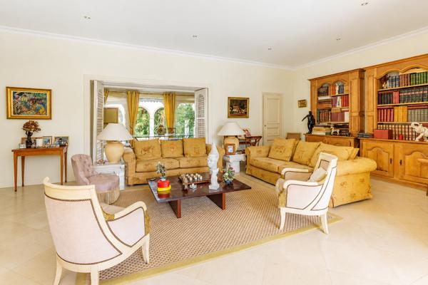 Vente Maison de luxe Béziers 12 Pièces 440 m²