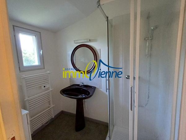 Location                                                      Maison
                        
                     2 pièces                      41 m2                     à Tercé