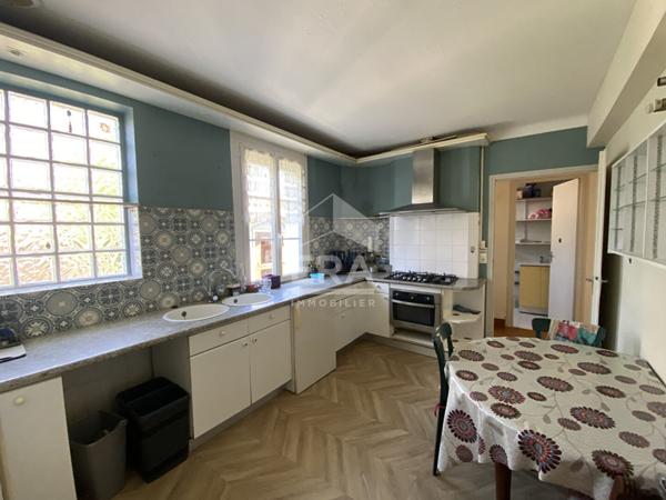 Maison Tarbes 6 pièce(s) 136.18 m2