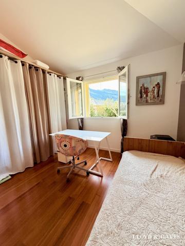 Maison spacieuse vue panoramique mer & montagne