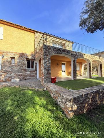 Maison spacieuse vue panoramique mer & montagne