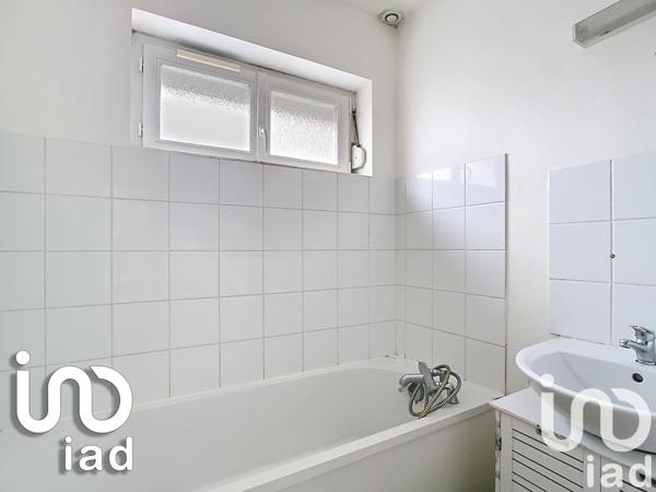 Maison 5 pièces de 74 m² à Courrières (62710)