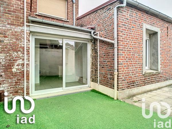 Maison 5 pièces de 74 m² à Courrières (62710)