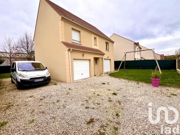 Maison 6 pièces de 149 m² à Nandy (77176)