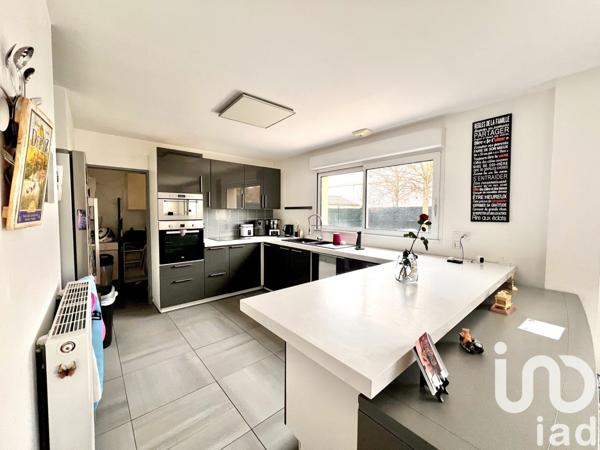 Maison 6 pièces de 149 m² à Nandy (77176)