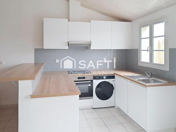 Appartement plus garage et parking.
