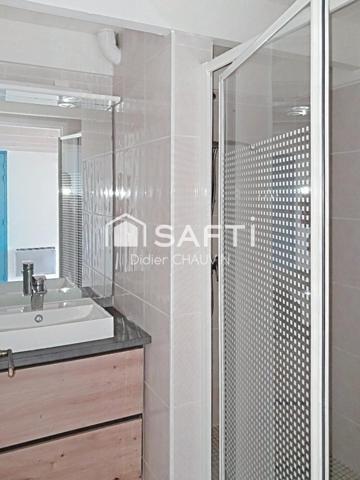 Appartement plus garage et parking.