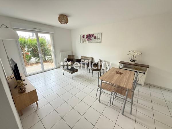 Appartement
         3 pièces
        - 58 m² 179 000 € *