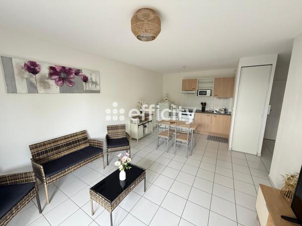 Appartement
         3 pièces
        - 58 m² 179 000 € *