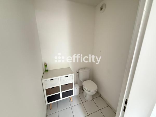 Appartement
         3 pièces
        - 58 m² 179 000 € *