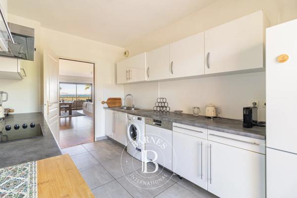 Marseille 8ème, Appartement 3 Chambres -  123 m² à vendre
