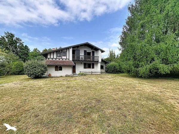 Maison à vendre 399 000 € Saint-Vincent-de-Tyrosse 7 p 148,5 m² DPE D