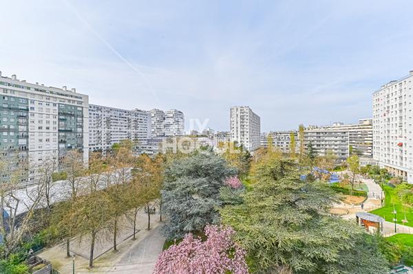 STUDIO EN DERNIER ETAGE PROCHE MONTGALLET