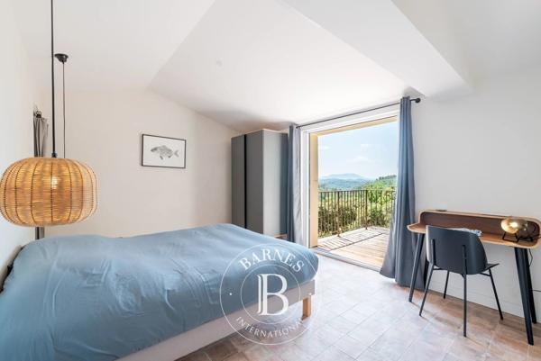 Saint-Maximin-la-Sainte-Baume, Propriété 12 Chambres -  600 m² à vendre