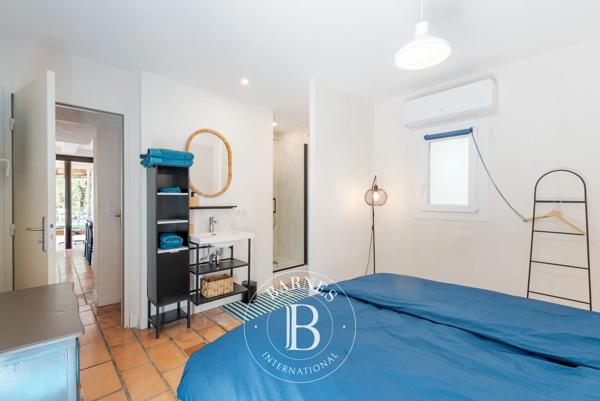 Saint-Maximin-la-Sainte-Baume, Propriété 12 Chambres -  600 m² à vendre