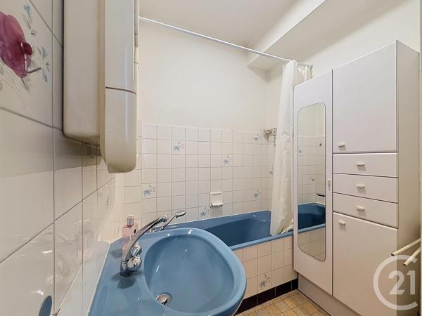 Appartement F3 à vendre  3 pièces - 58,03 m 2   LYON  - 69007