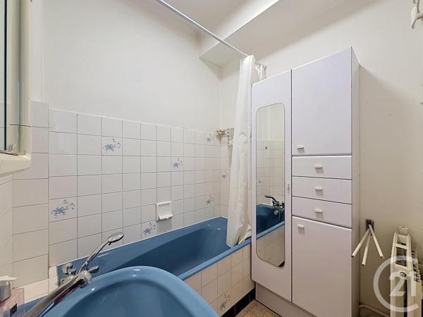 Appartement F3 à vendre  3 pièces - 58,03 m 2   LYON  - 69007