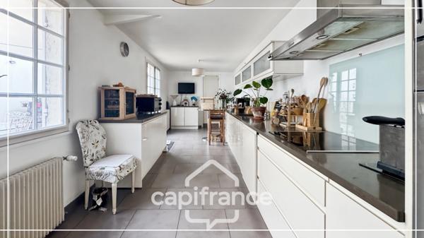 ✨ EXCEPTIONNEL – Maison de charme avec piscine au cœur de Barbaste ✨