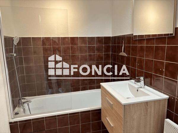 Location Appartement 2 pièces 46.1 m² - 18 RUE FELIX ESCLANGON Grenoble 38000