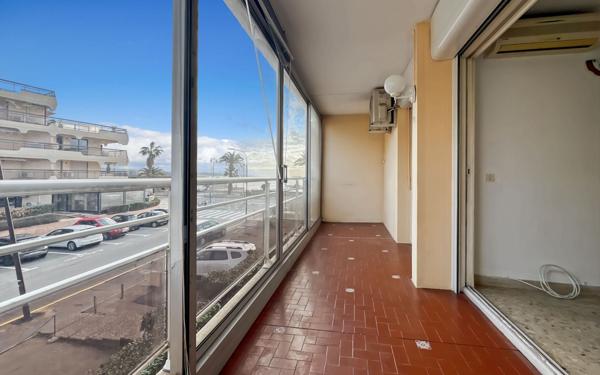 Appartement à vendre    1 pièce • 26,42 m2 Fréjus