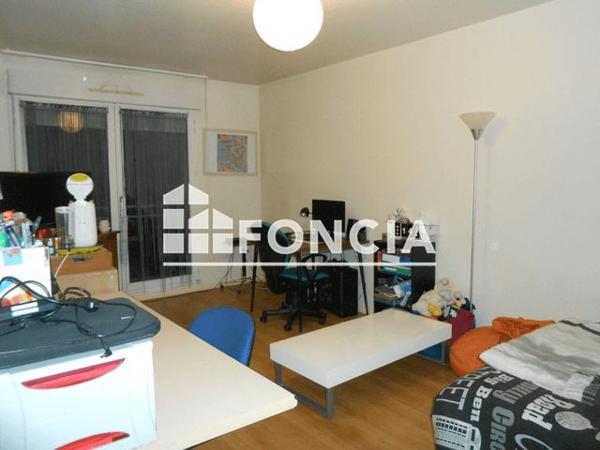 Location Studio 31 m² - 75 69 67A 67B RUE D'ISLE Limoges 87000