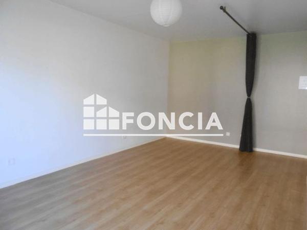 Location Studio 31 m² - 75 69 67A 67B RUE D'ISLE Limoges 87000