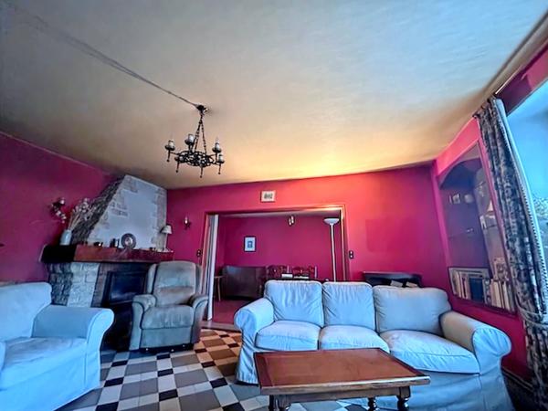 Ensemble immobilier à vendre à Connantre