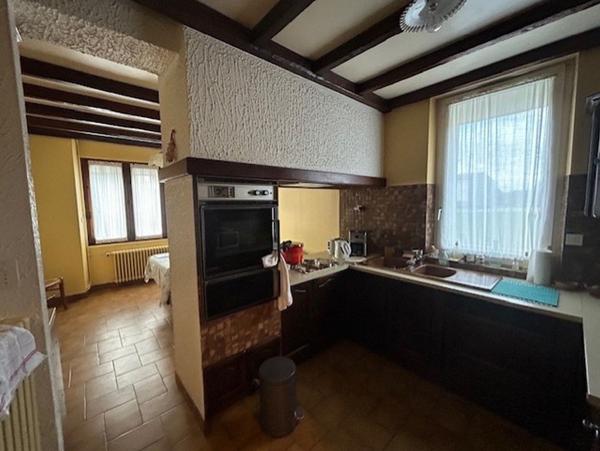 Ensemble immobilier à vendre à Connantre