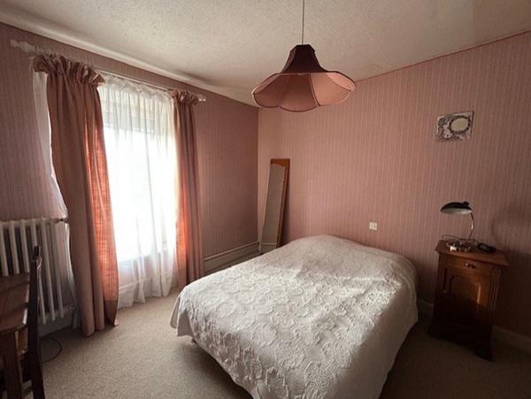 Ensemble immobilier à vendre à Connantre