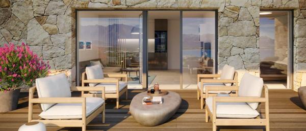 CORSE, À CALVI APPARTEMENT T3 AVEC TERRASSE ET JARDIN AVEC VUE SUR LA BAIE