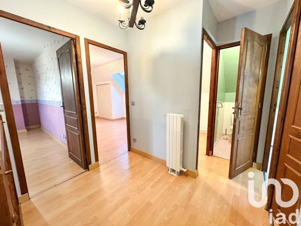 House for sale 6 rooms 143 m² Livry-sur-Seine