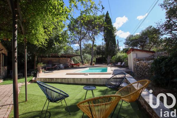 Maison à vendre 6 pièces 137 m² Nîmes