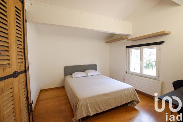 Maison à vendre 6 pièces 137 m² Nîmes