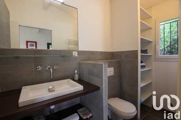 Maison à vendre 6 pièces 137 m² Nîmes