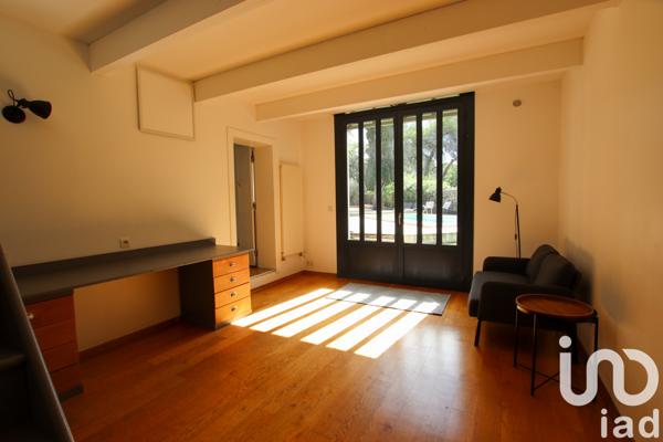 Maison à vendre 6 pièces 137 m² Nîmes