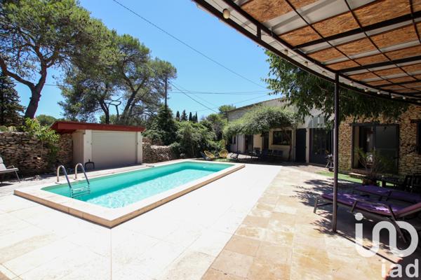 Maison à vendre 6 pièces 137 m² Nîmes